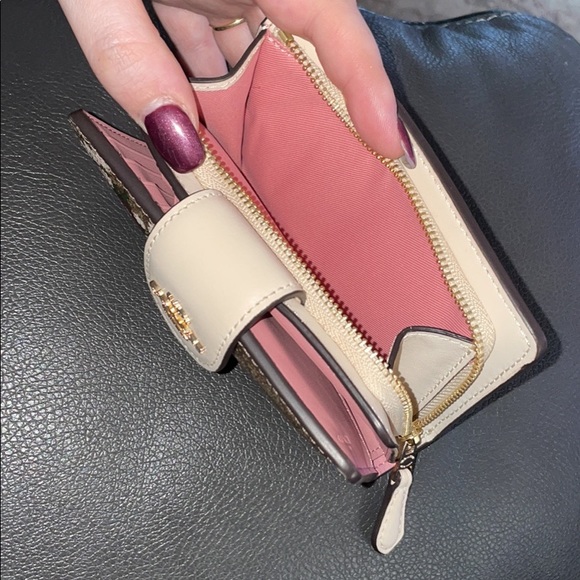 Authentic Coach Wallet - Picture 5 of 6